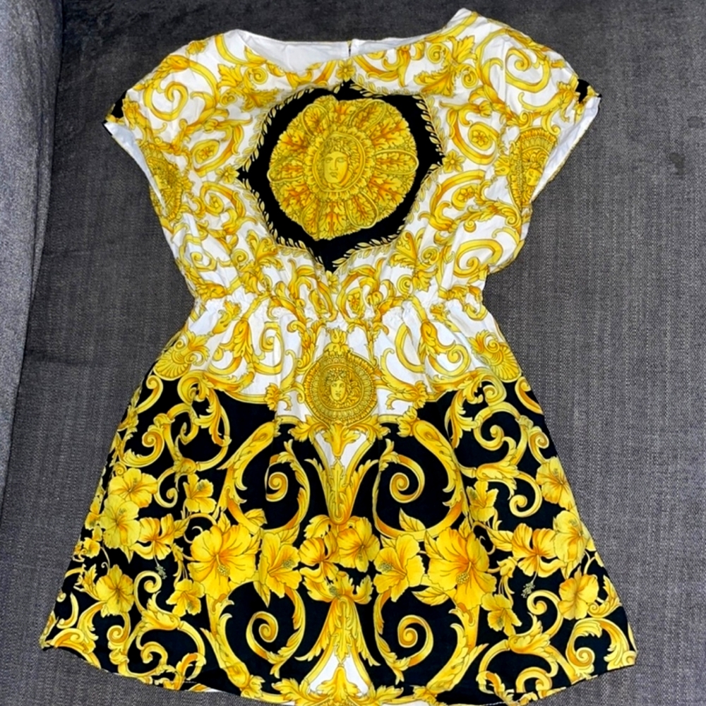 Girls Versace dress (size 6)